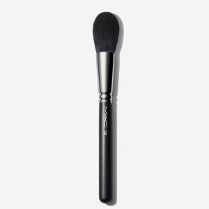 MAC 129S Synthetic Powder/Blush Brush